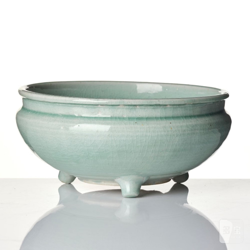A pale celadon glazed tripod censer, - 图3